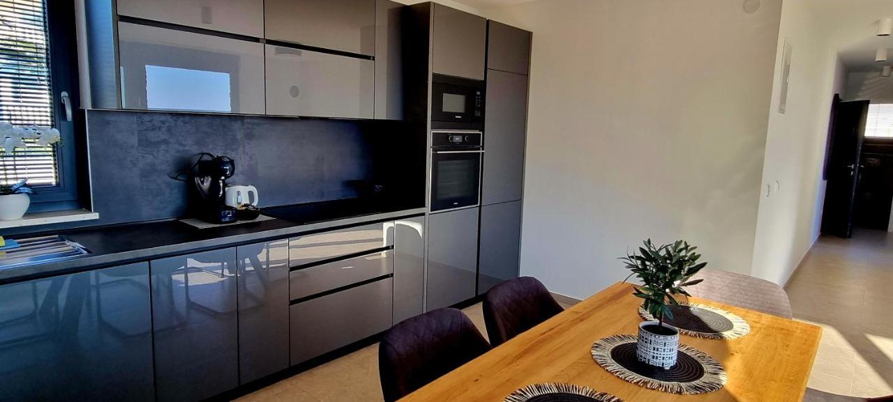 Dinary Apartman Вир Экстерьер фото